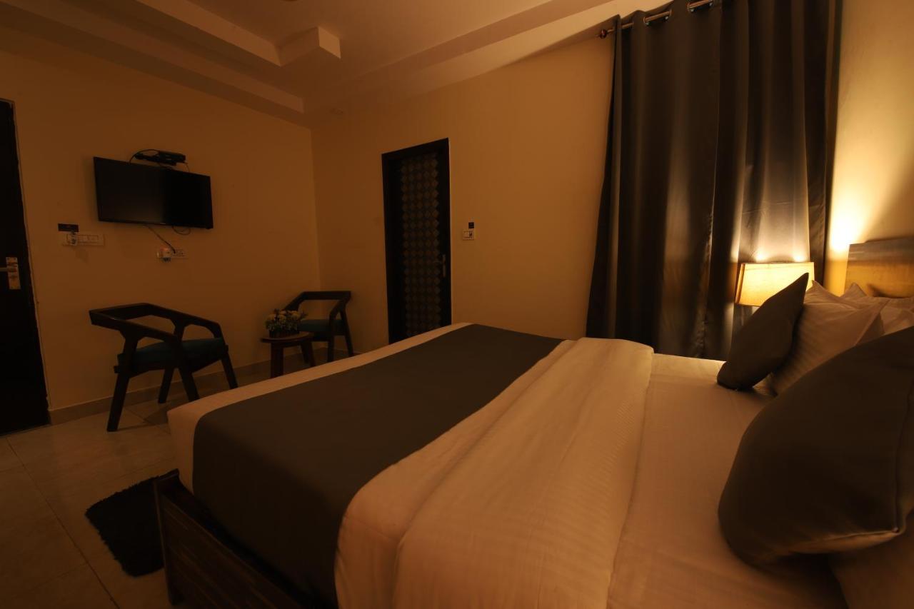 Umra Grace - Hotel In Haridwar By Perfect Stayz מראה חיצוני תמונה